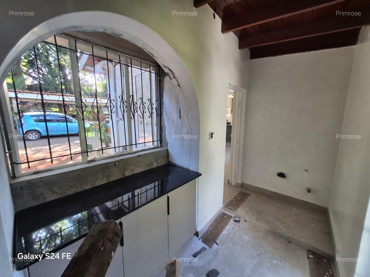 4 Bed House in Muthaiga - 11