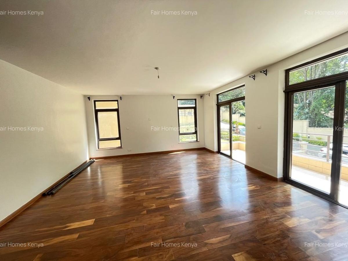 5 Bed Townhouse with En Suite at Lavington Green - 5