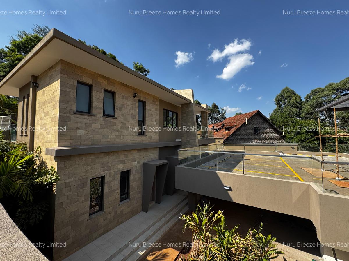 6 Bed House with En Suite in Nyari - 7