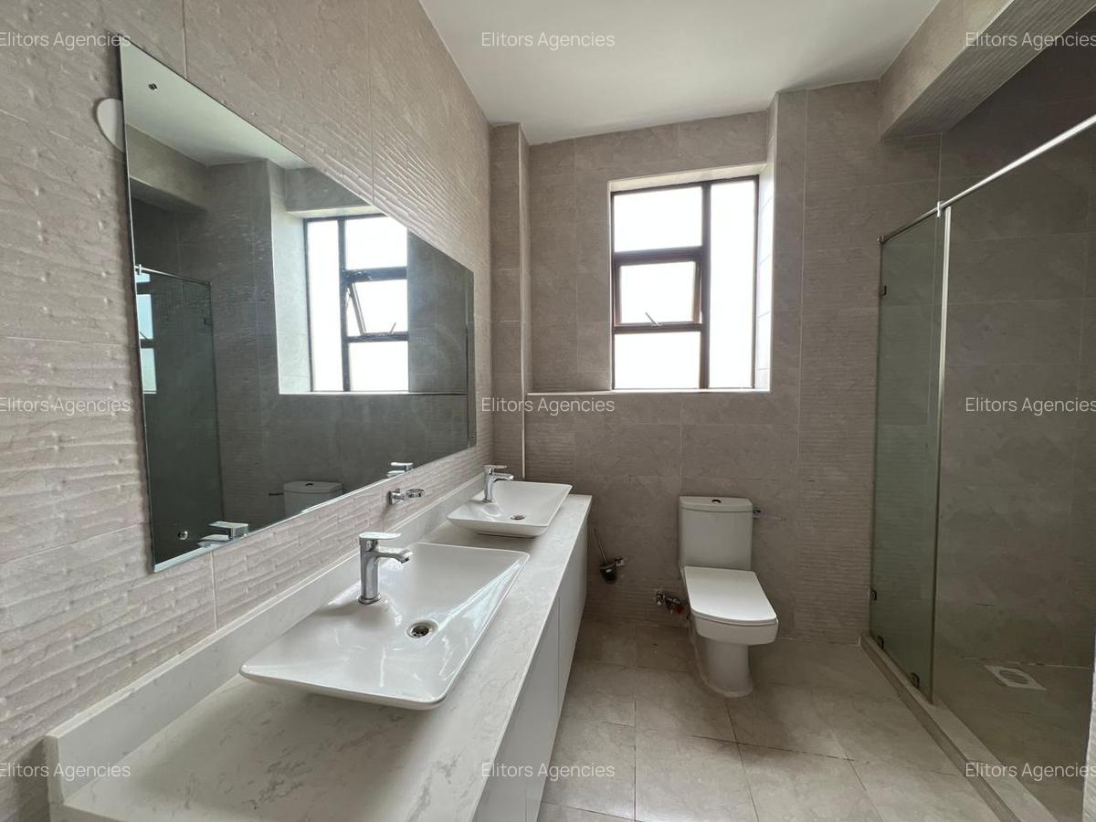 3 Bed Apartment with En Suite at Nyeri Road - 14
