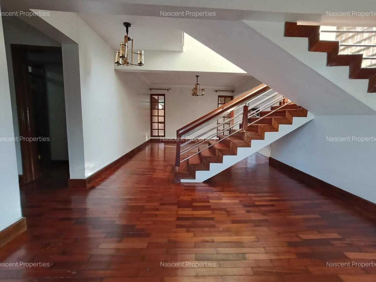 4 Bed House with En Suite in Runda - 8