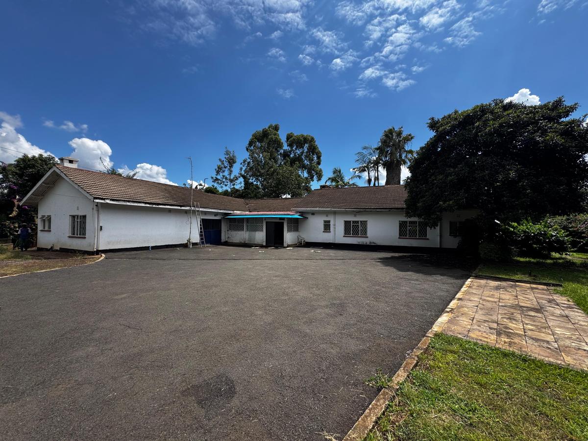 1 ac Commercial Property with Parking in Riverside - 1