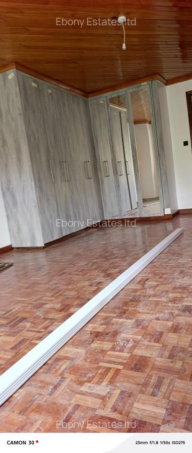 5 Bed Townhouse with En Suite in Lavington - 14