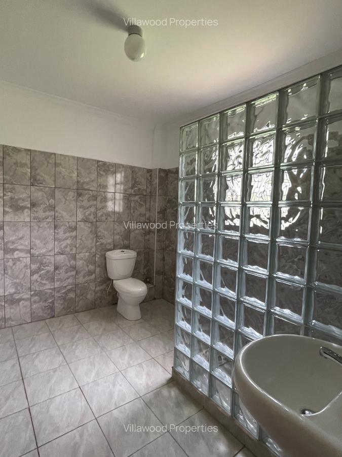 4 Bed House with En Suite in Karen - 8