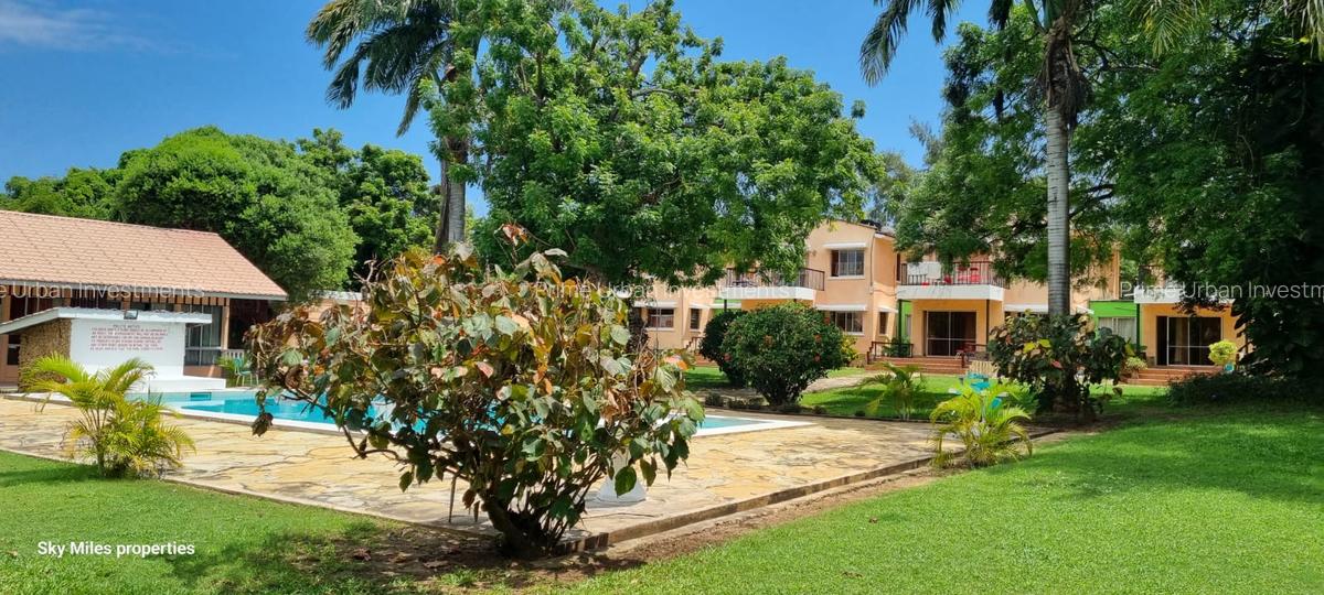 Furnished Commercial Property with Service Charge Included in Nyali Area - 7