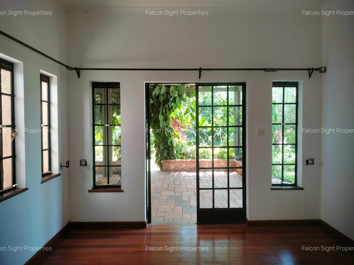 4 Bed Townhouse with Gym at Few Minutes Drive To Gigiri - 12