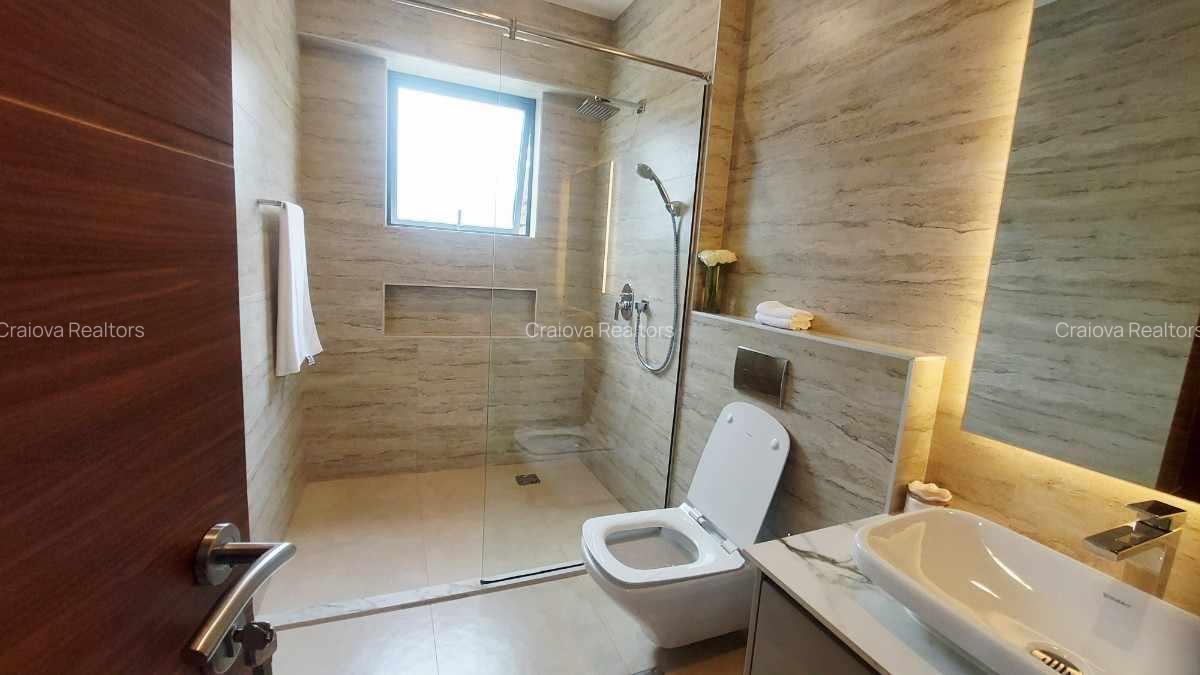 2 Bed Apartment with En Suite at Riverside Drive - 10