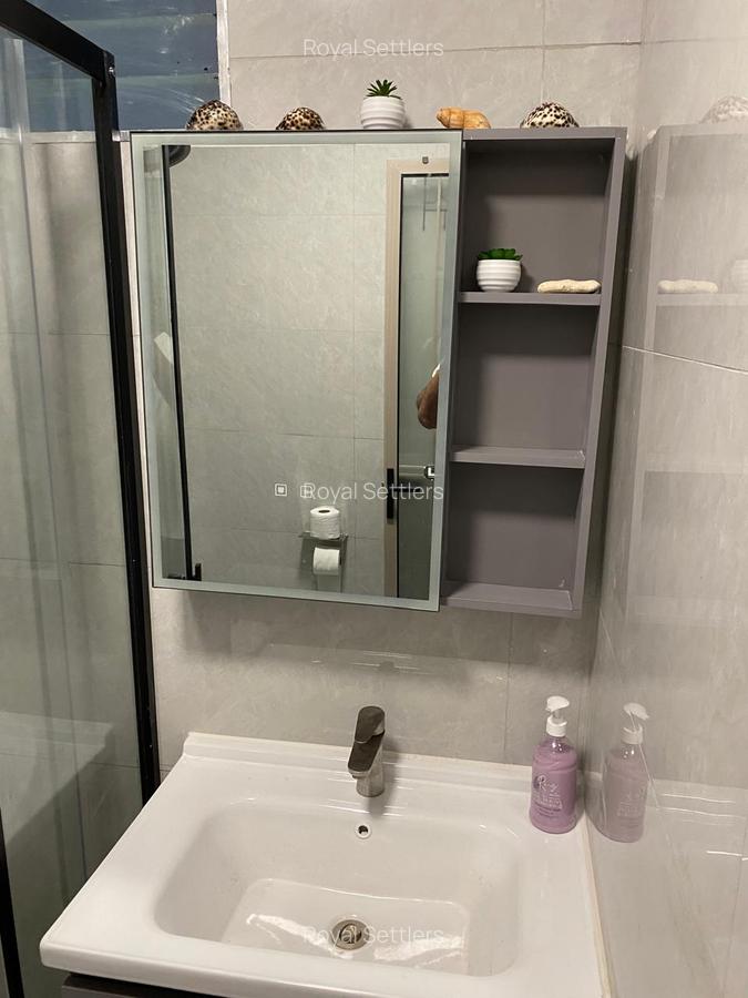 Serviced 1 Bed Apartment with En Suite at Westlands Road - 9