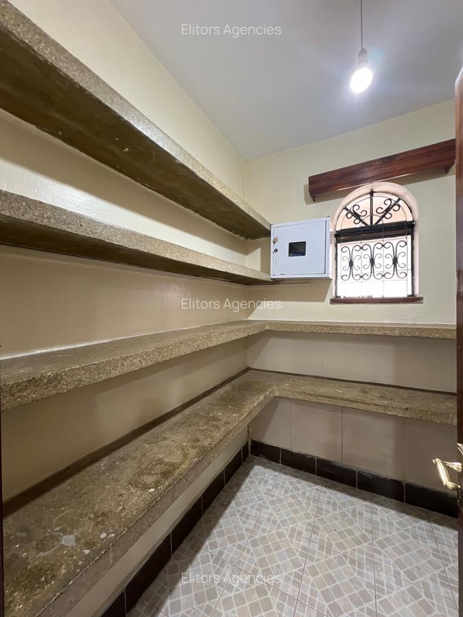 5 Bed Apartment with En Suite at Redhill Road - 17