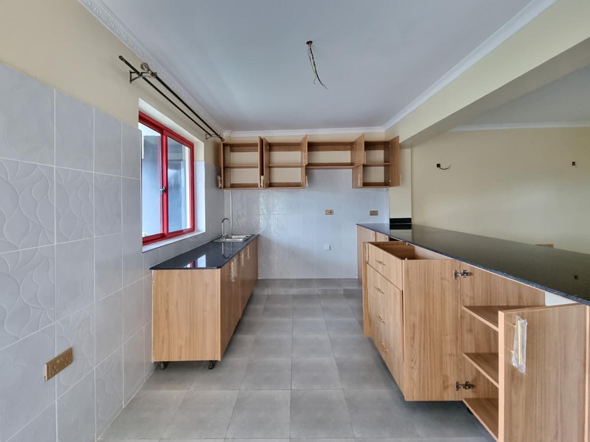 2 Bed Apartment with En Suite at Zambezi - 4