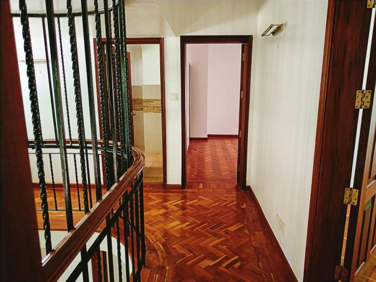 4 Bed House with En Suite in Muthaiga - 14