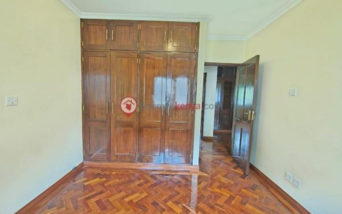 4 Bed House with En Suite at Muthaiga - 9