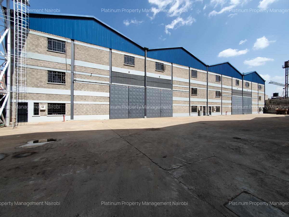 15,945 ft² Warehouse with Backup Generator at Airport North Road - 1