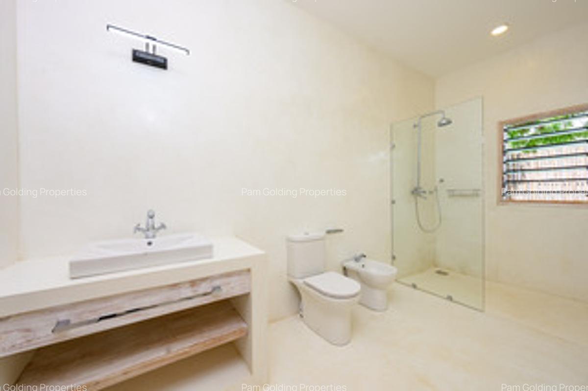 2 Bed Villa with En Suite at Turtle Bay Road - 9