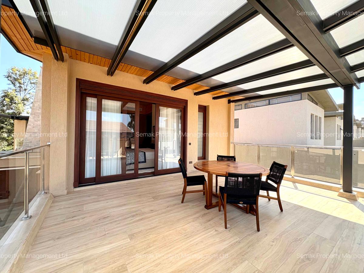 4 Bed Villa with En Suite at Tala Road - 16