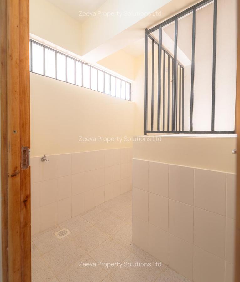 2 Bed Apartment with En Suite in Ngong Road - 14