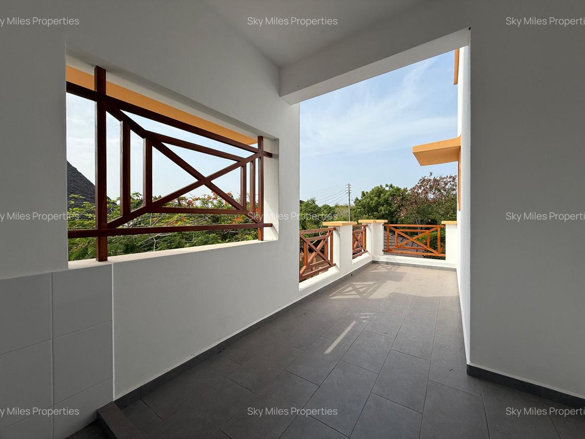 3 Bed Villa with En Suite at Ukunda - 11