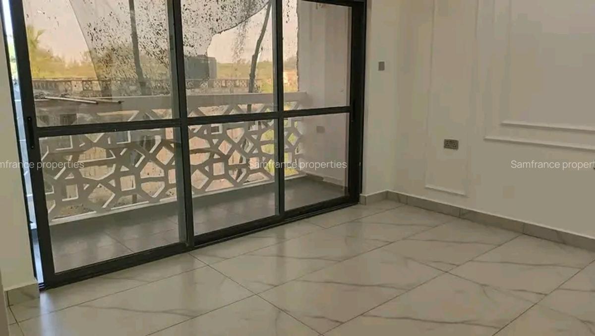 1 Bed Apartment with En Suite at Baobab Road - 8