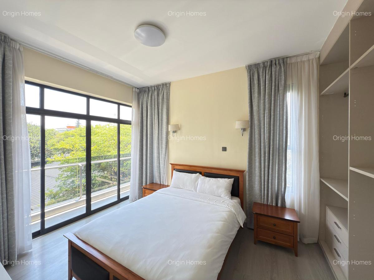 Serviced 2 Bed Apartment with En Suite at Westlands - 10