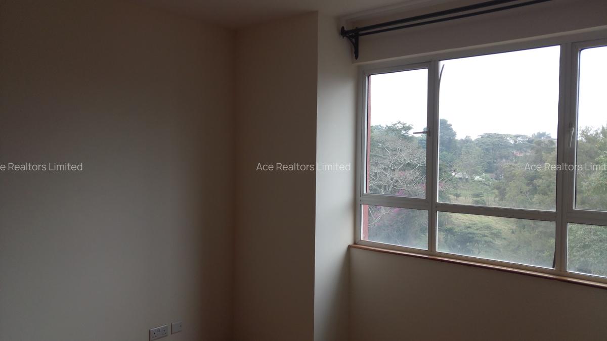 3 Bed Apartment with En Suite at City Park - 15