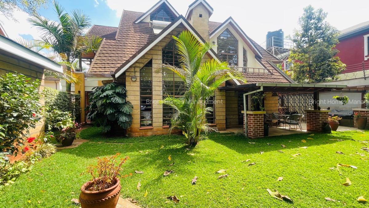5 Bed Townhouse with En Suite in Lavington - 2