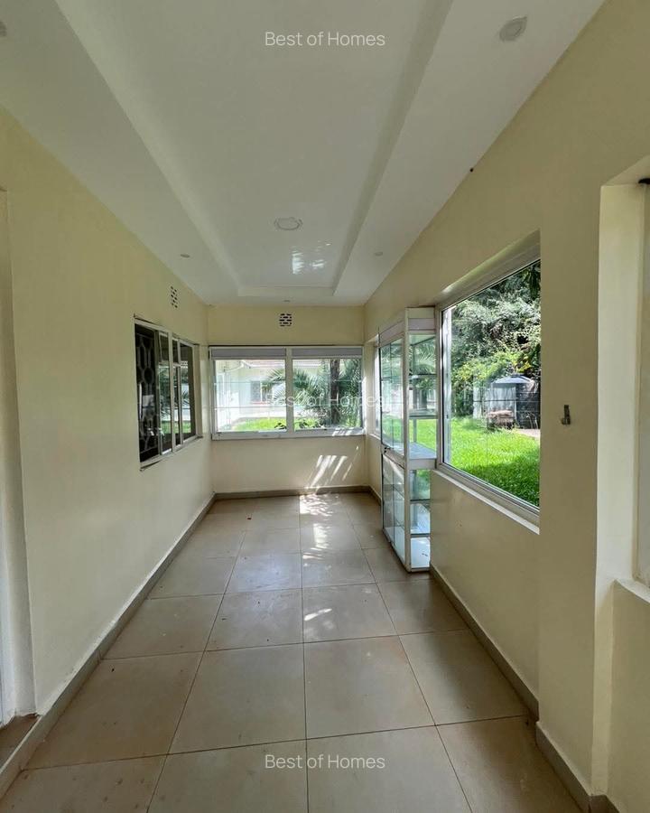 Commercial Property with Service Charge Included in Lavington - 8