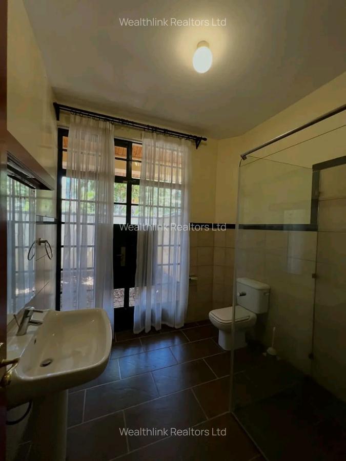 4 Bed House with En Suite at Runda - 17