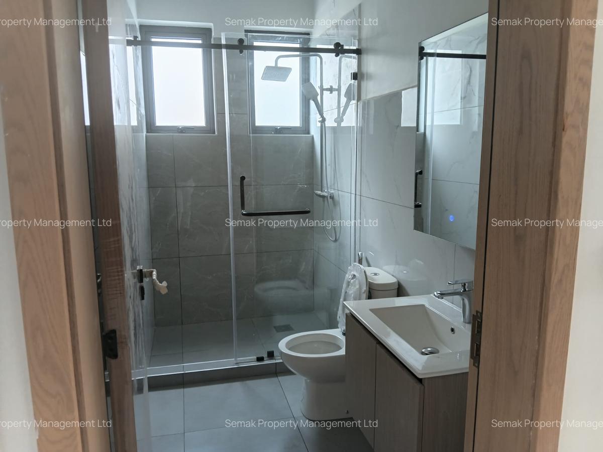 6 Bed Townhouse with En Suite in Lavington - 13