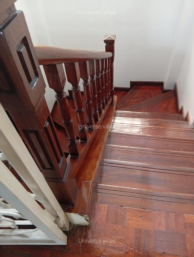 5 Bed Townhouse with En Suite at Karen - 1