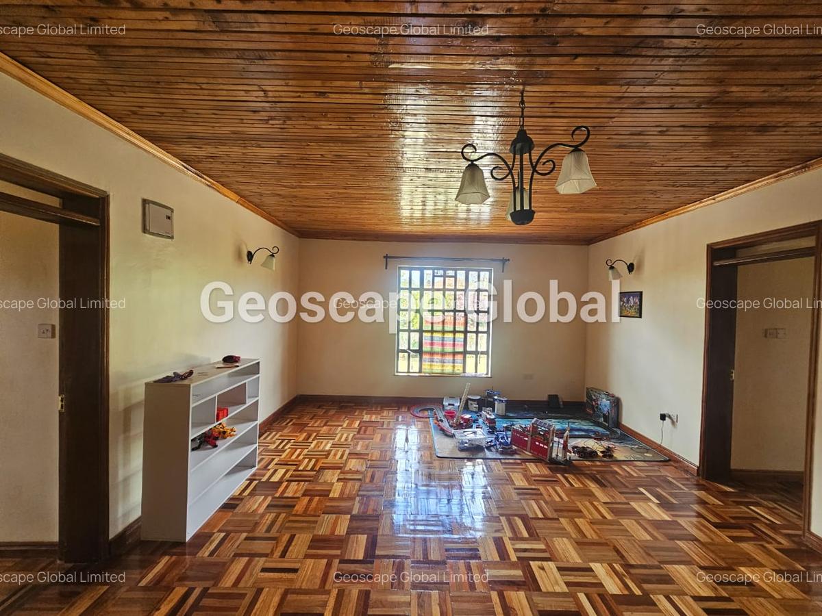 4 Bed House with En Suite in Runda - 10