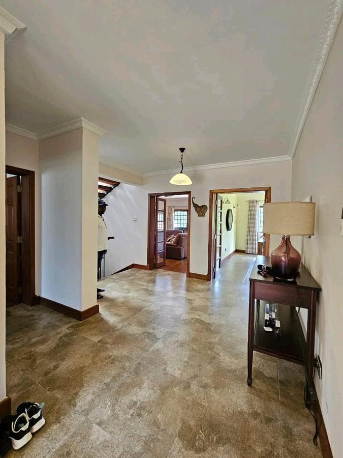 4 Bed House with En Suite in Runda - 14