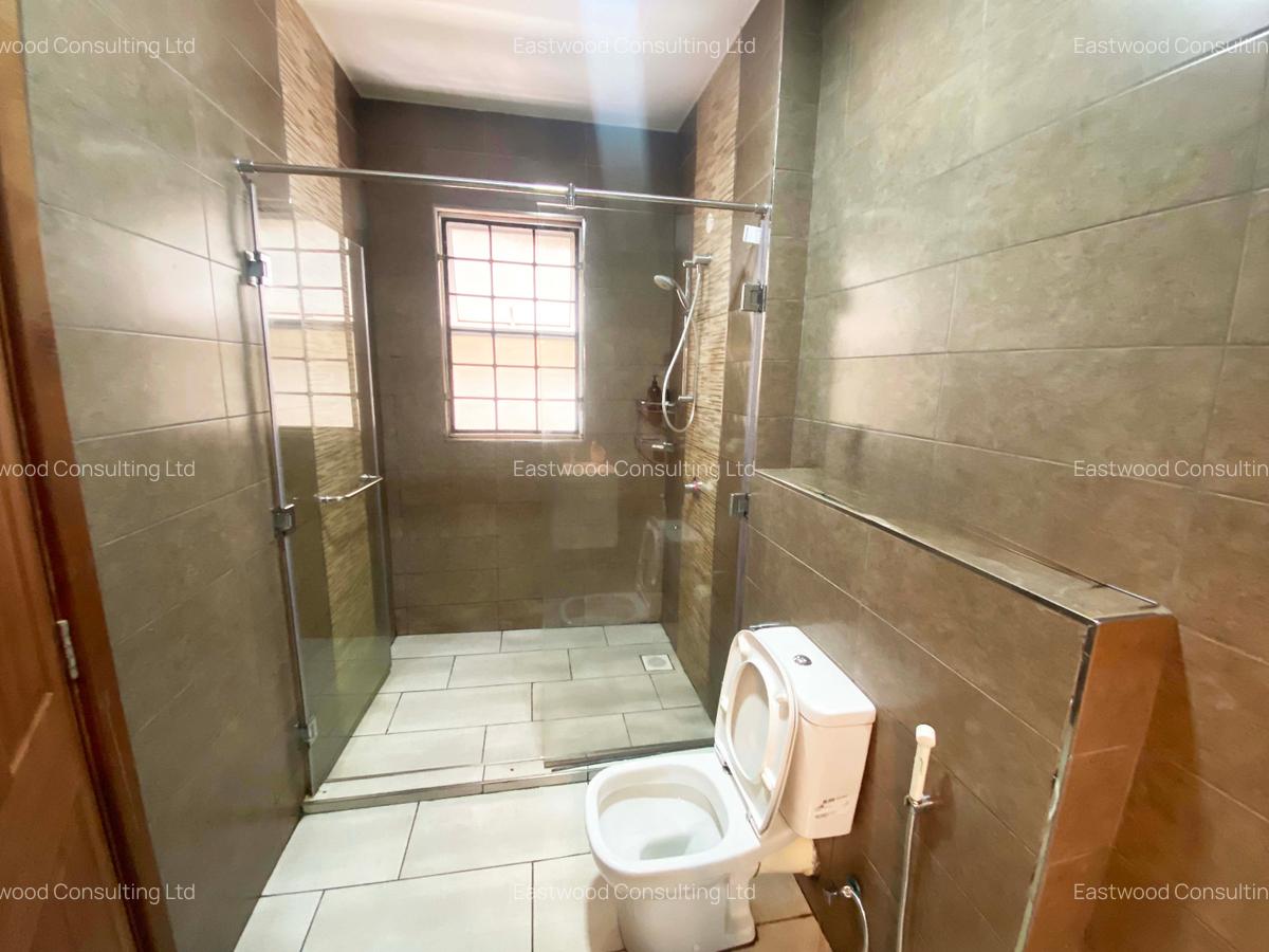 4 Bed Apartment with En Suite at 2Nd Parklands - 8