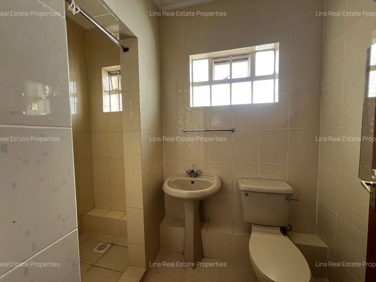 4 Bed Townhouse with En Suite in Lavington - 12