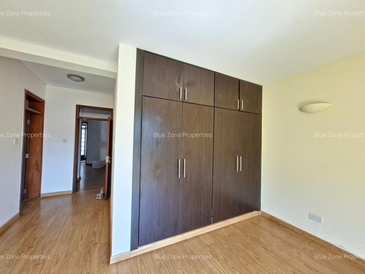 4 Bed Townhouse with En Suite at Off Runda Grove - 10