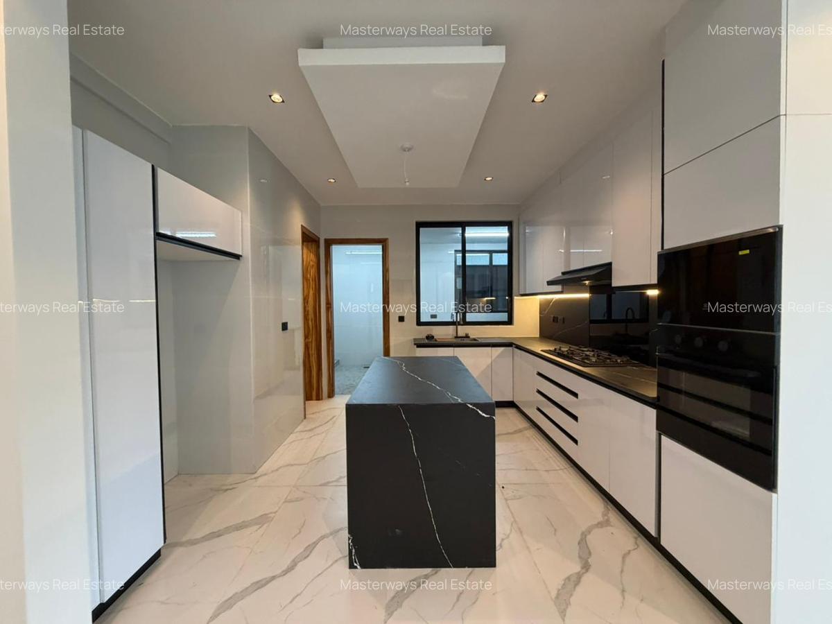 2 Bed Apartment with En Suite at Peponi Road - 2