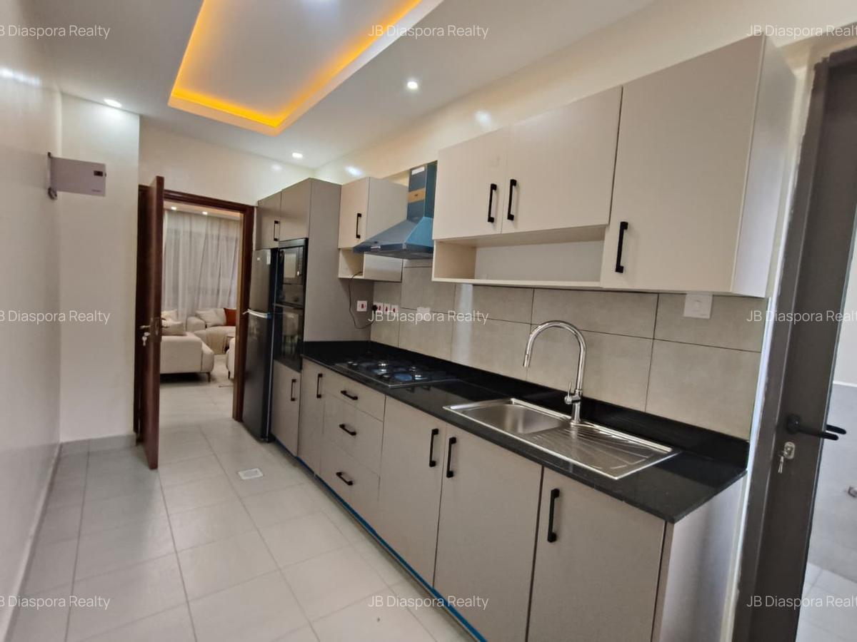 3 Bed Apartment with En Suite at Wood Avenue - 8