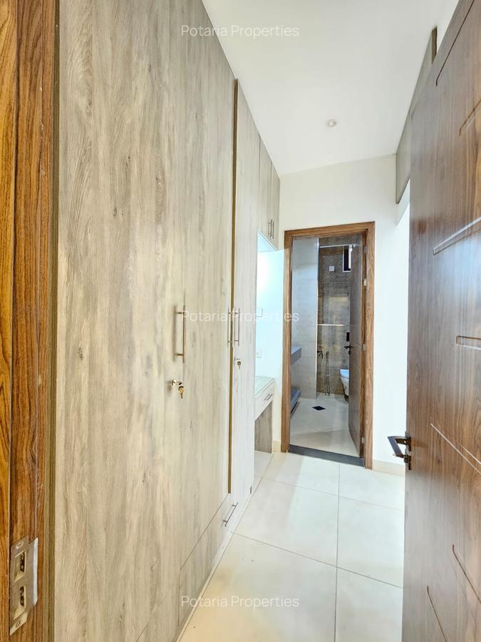 3 Bed Apartment with En Suite in Parklands - 10