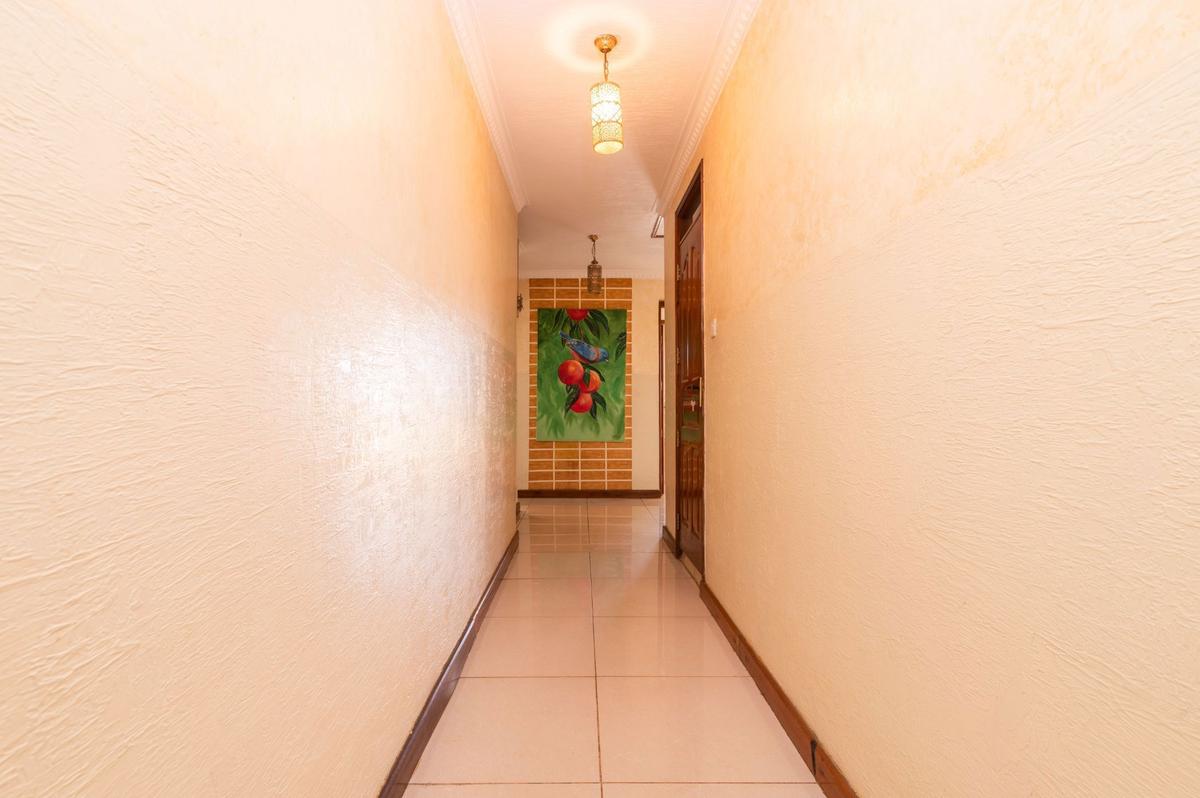 3 Bed Apartment with En Suite in Parklands - 7