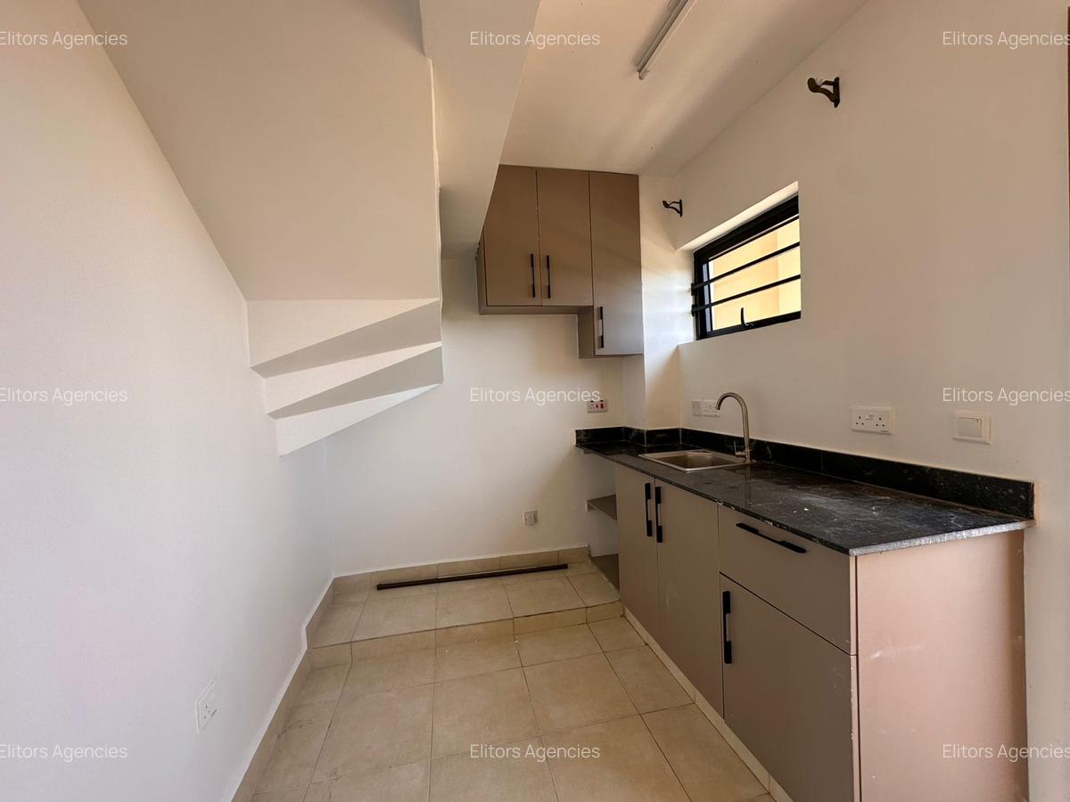 1 Bed Apartment with En Suite at Kirawa Road - 2