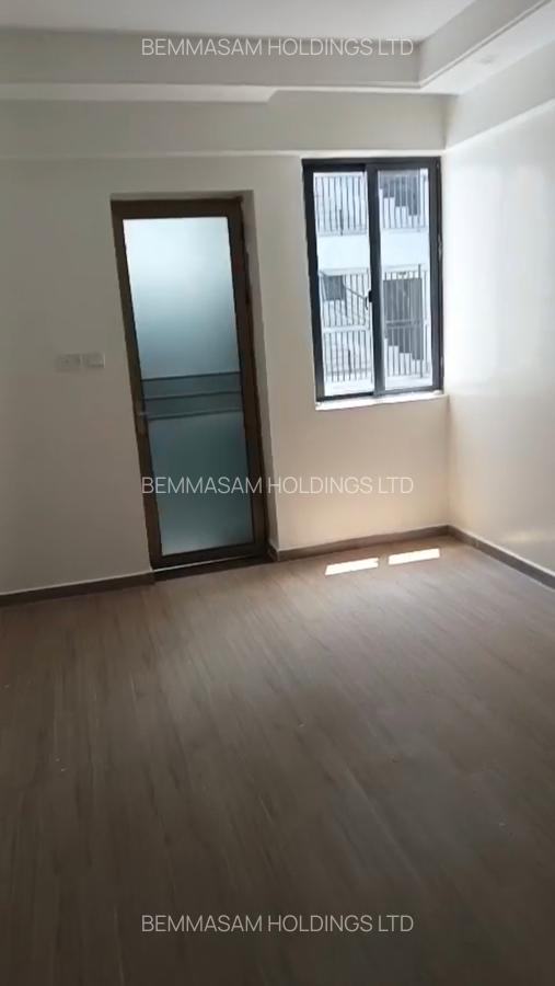 3 Bed Apartment with En Suite at Riverside - 11