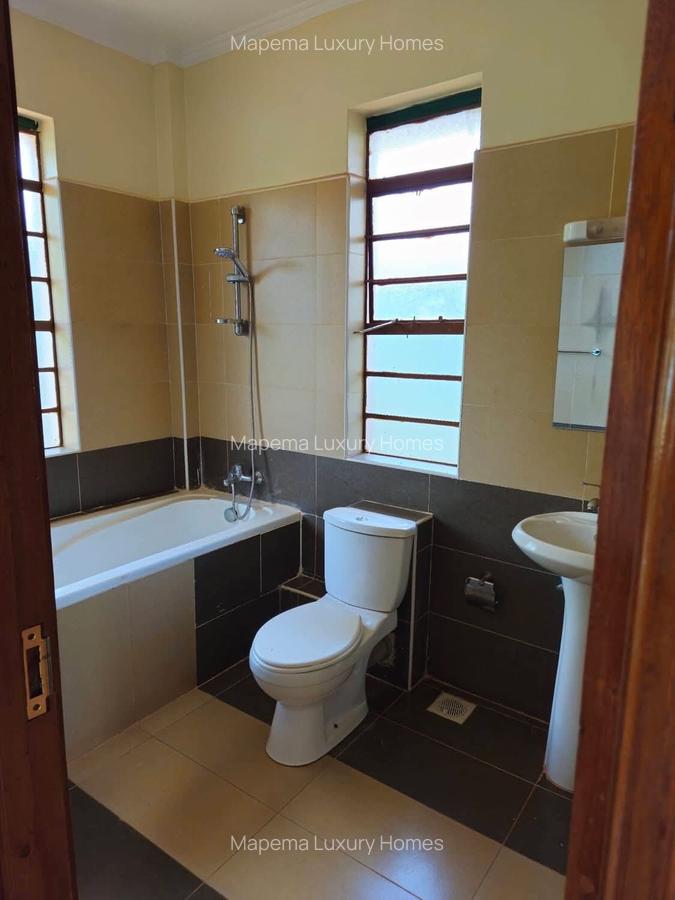 4 Bed House with En Suite at Runda - 18
