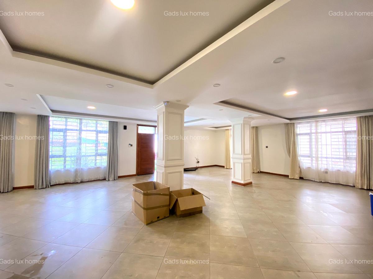 5 Bed Villa with En Suite at Spring Valley - 19