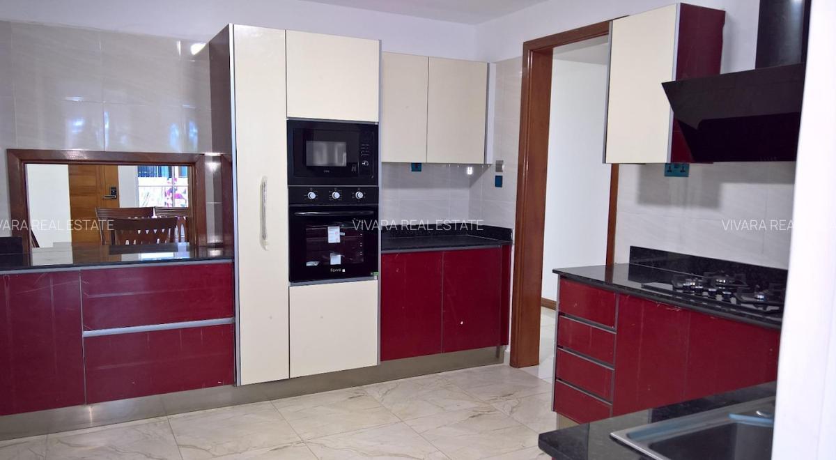 3 Bed Apartment with En Suite in Westlands Area - 2