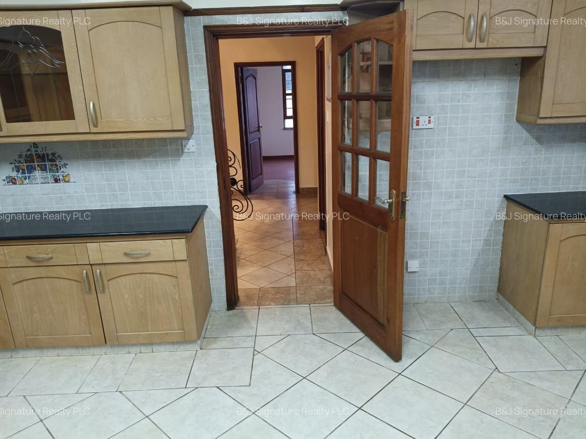 4 Bed Townhouse with En Suite in Runda - 7