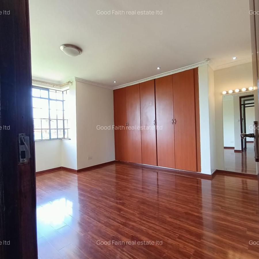 4 Bed Townhouse with En Suite in Kiambu Road - 12