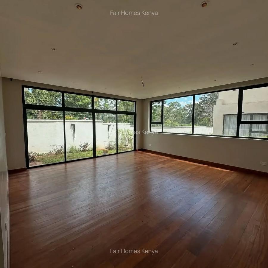 5 Bed Townhouse with En Suite at Manyani East - 2