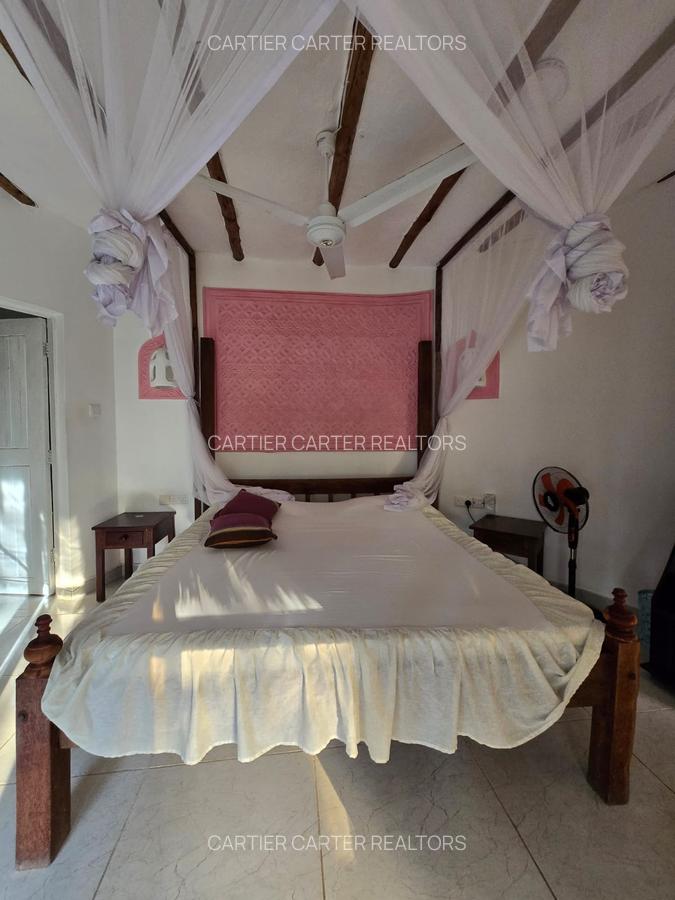 4 Bed Villa with En Suite in Watamu - 17