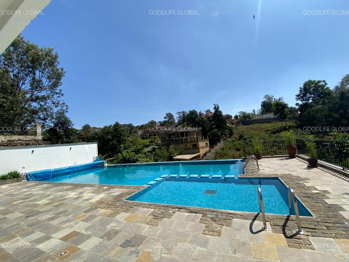 Serviced 2 Bed Apartment with En Suite at Spring Valley - 8