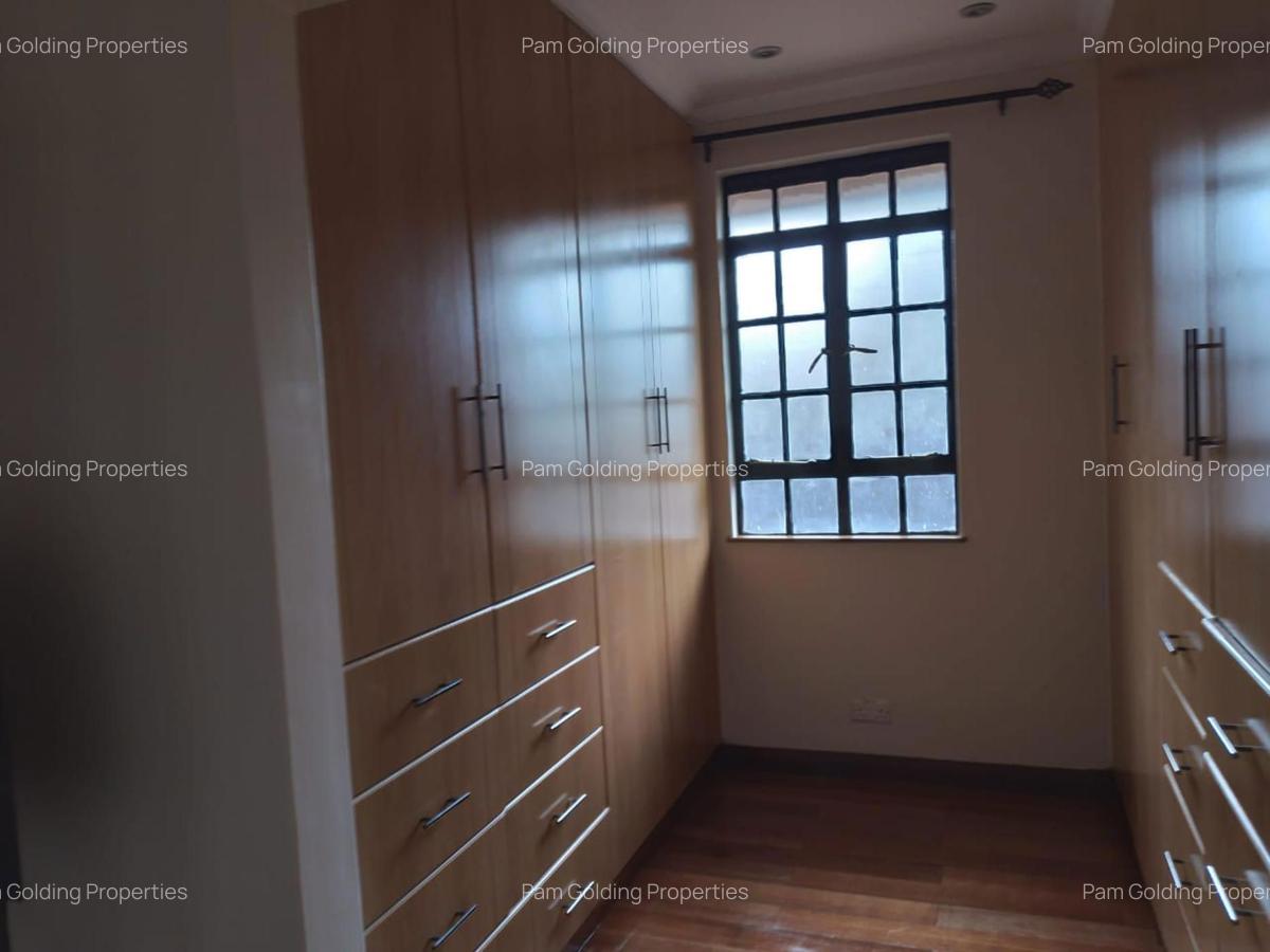 4 Bed House with En Suite in Karen - 9