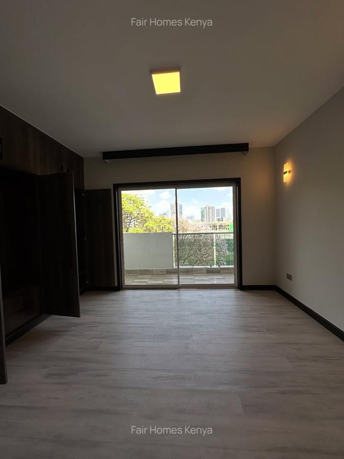 2 Bed Apartment with En Suite at Riverside Drive - 8